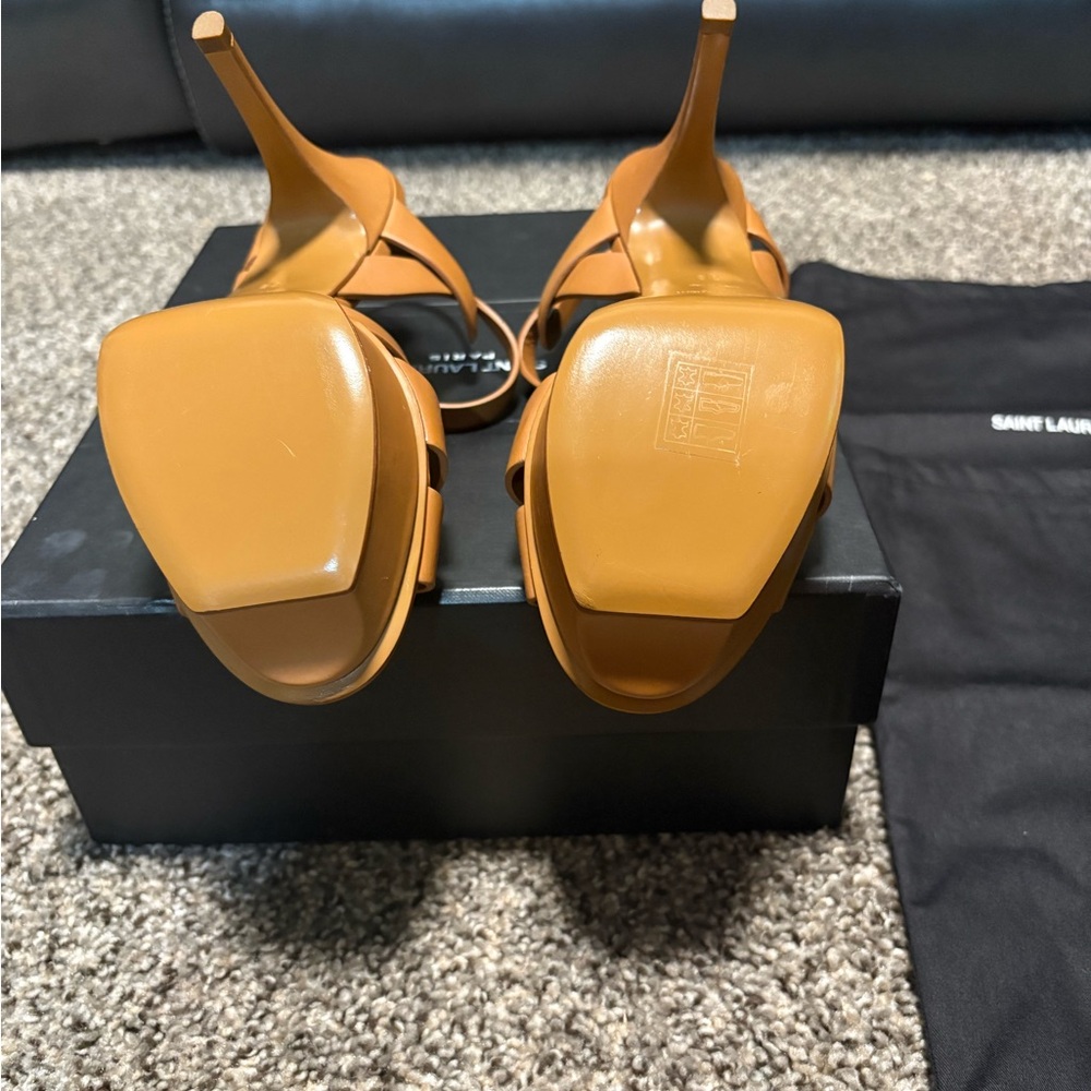 Saint Laurent Tan Leather T-Strap Platform Heels - Picture 9 of 11